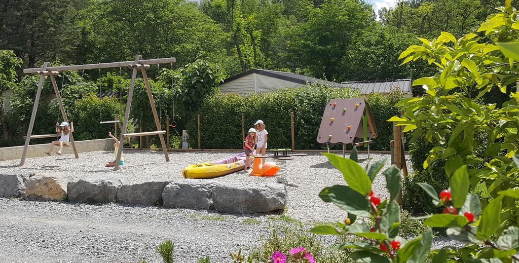 Camping Le Coin Charmant Chauzon Exteriér fotografie
